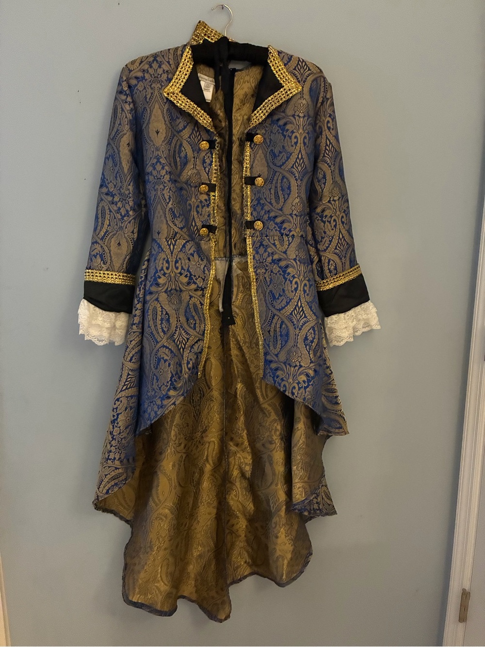 Chasing fireflies pirate jacket Small Adult